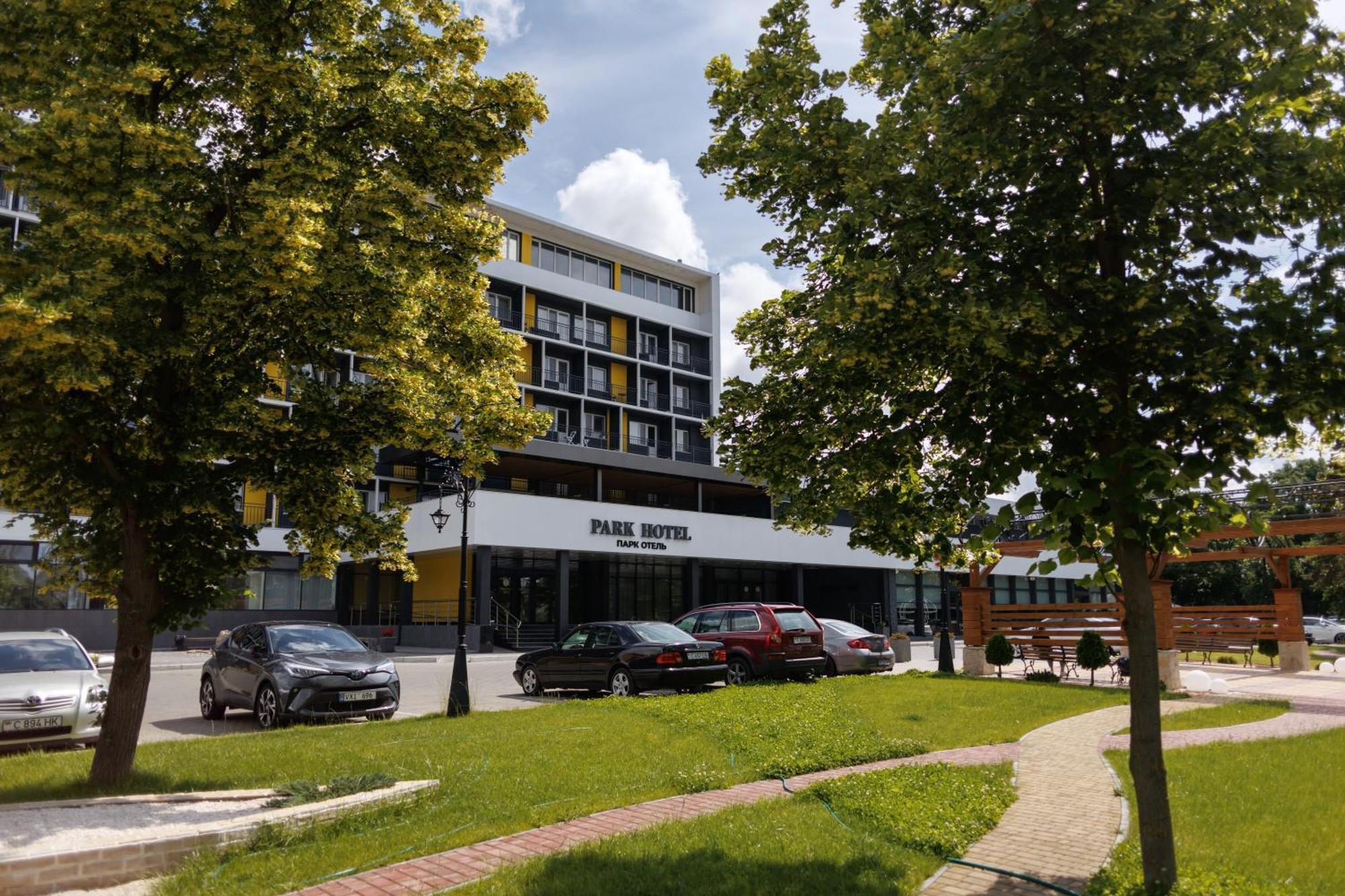 Park Hotel Tiraspol Exterior photo